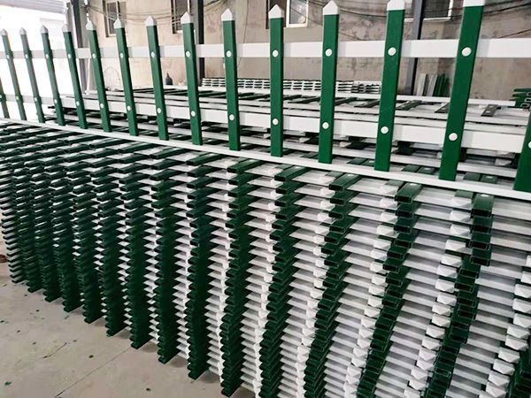 PVC护栏