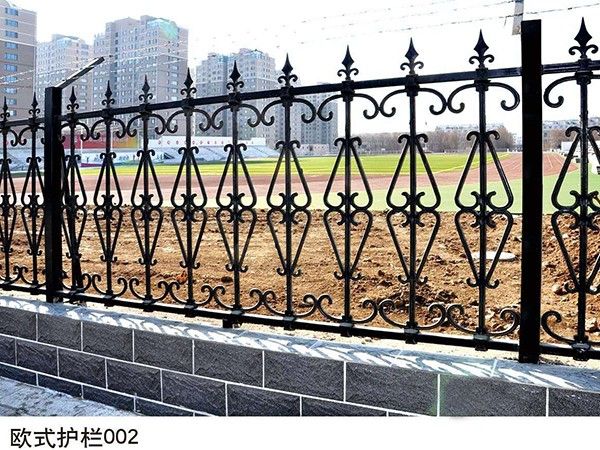 铸铁护栏