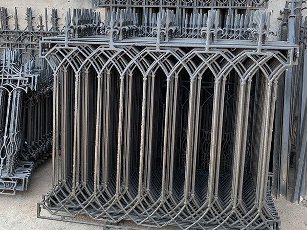 铸铁护栏