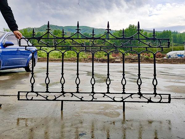铸铁护栏
