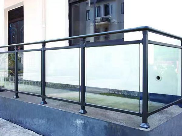 阳台护栏